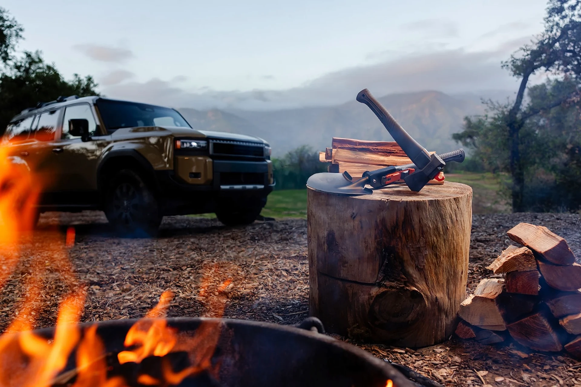 Adventure Mate – The Ultimate 6-in-1 Outdoor Multi-Tool
