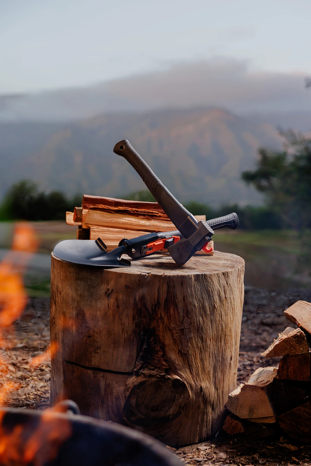 Adventure Mate – The Ultimate 6-in-1 Outdoor Multi-Tool